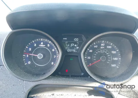 2015 Hyundai Elantra Se z USA, uszkodzony, nr VIN 5NPDH4AE5FH558403